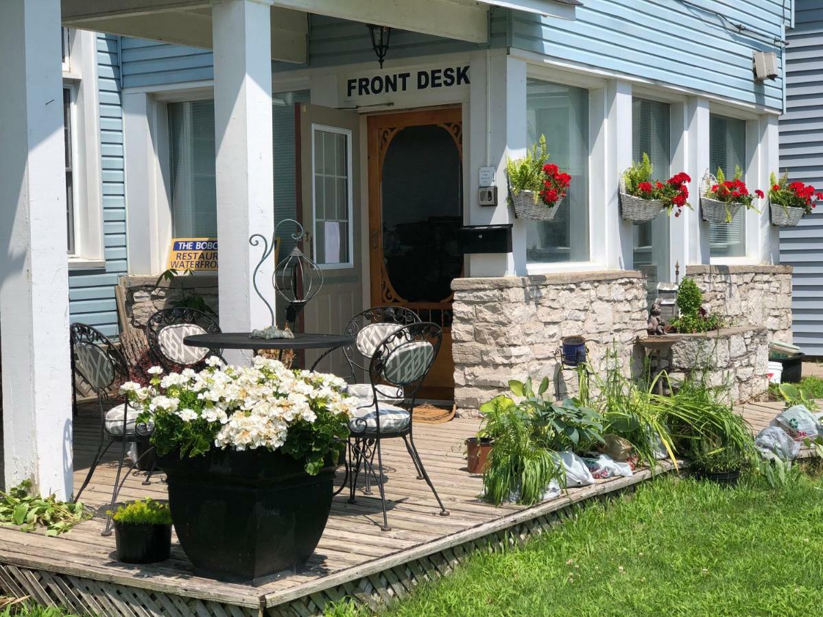 The Bobcaygeon Inn מראה חיצוני תמונה